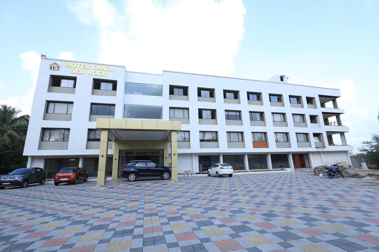 Hotel Tania Searock Daman Exterior foto